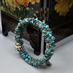 Memory Wire Wrap Bracelet Turquoise & Dyed Howlite  Teddy Bear Charms Sz 6-6.5
